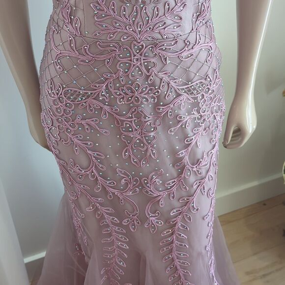Beautiful Chic dress , greyish Pink , size large fit medium - Picture 4 of 10